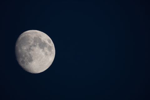 Luna a golpe de telescopio